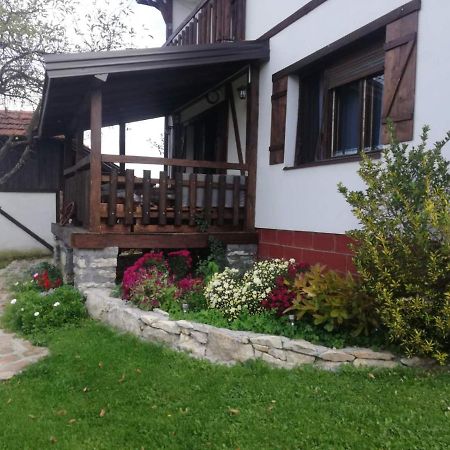 Villa Vikendica I Vajat Vrbica Kalesija Exterior foto